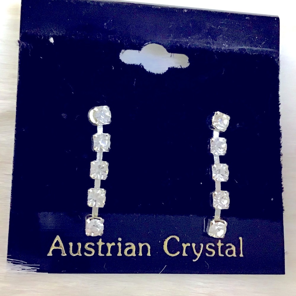 Austrian Crystal Pierced Earrings Clear